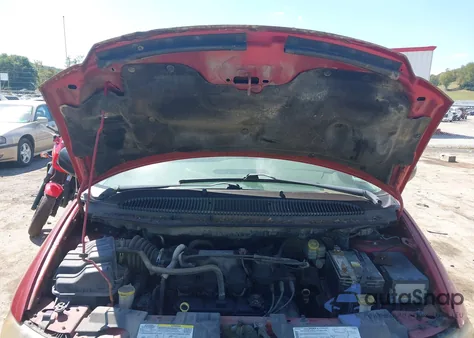 2005 Chrysler Town & Country Touring from USA, damaged, VIN 2C4GP54L65R530904